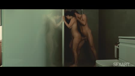 После минета в душе красотка захотела полноценного секса