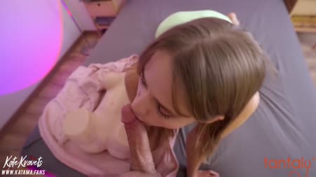 Фитоняшная жена занялась с мужем красивым сексом