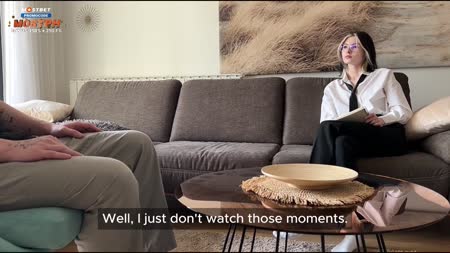 Деваха проводила собеседование и оказалась очень доступной